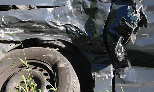 Falta da CNH não basta para caracterizar culpa concorrente em acidente de trânsito